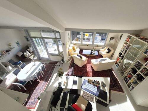 großzügiges Wohnen mit Moselblick - 