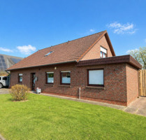 Einziehen und wohlfühlen: Modernisiertes Einfamilienhaus in ruhiger Lage von Brake!