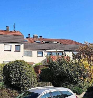 Hausansicht - 3 Zimmer Etagenwohnung zum Kaufen in Stuttgart