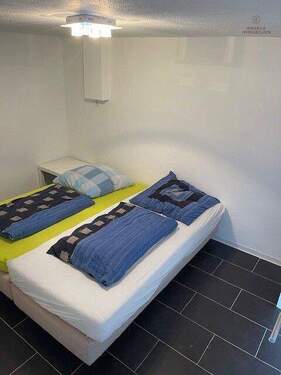  Haus 1 Schlafen Souterrain - 