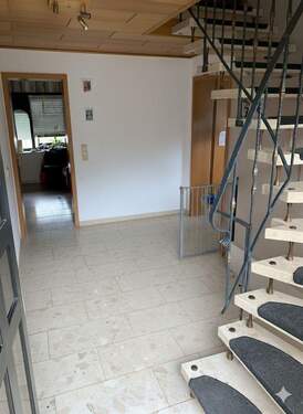  Haus 2 Eingangsbereich Erdgeschoss - 