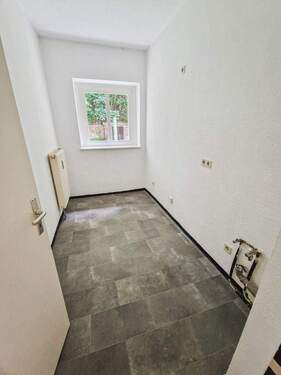 WE Küche - 2 Zimmer Etagenwohnung in Sebnitz