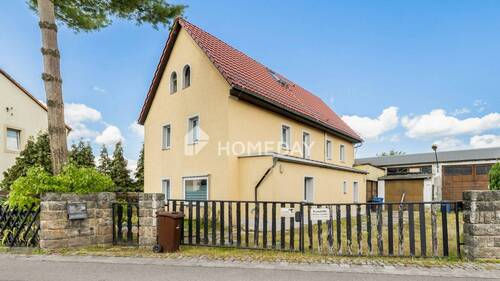 Außenansicht 2 - EFH mit Geschichte & Zukunft - Sanierungsobjekt mit Potenzial in ruhiger Lage von Hellerau