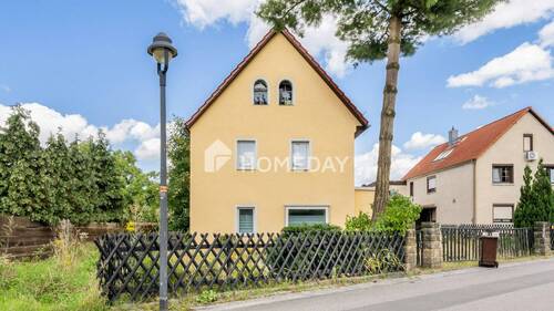 Außenansicht 1 - 5 Zimmer Einfamilienhaus zum Kaufen in Dresden