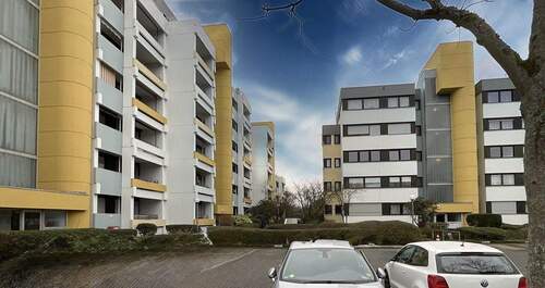 Ansicht Wohnanlage - Attraktive, sehr gepflegte 3-Zimmer-Erdgeschosswoh. mit kleinem Gartenanteil!