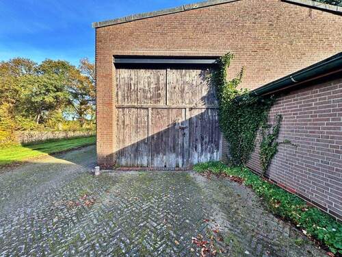 Halle / ehem. Viehstall - Einfamilienhaus mit 203,30 m&sup2; in Apen zum Kaufen