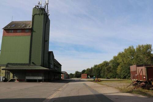 Hoffläche - Halle zum Kaufen in Müden (Aller)