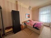 Schlafzimmer im Obergeschoss.jpg - 