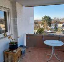 helle und freundliche 2 Zimmer Wohnung mit Blick, sofort beziehbar - Stuttgart Hofen