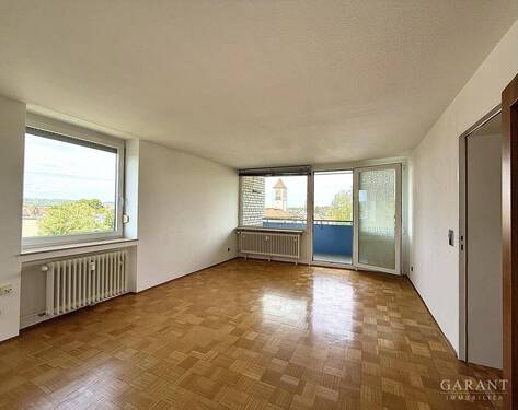 Wohnzimmer - 2 Zimmer Etagenwohnung in Neu-Ulm