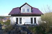 Bild 1 - Familienfreundliches Einfamilienhaus in Richelsdorf !