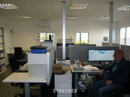 großes Büro - 