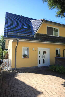 Hausansicht - Doppelhaushälfte mit 115,00 m² in Schwielowsee / Caputh zum Kaufen