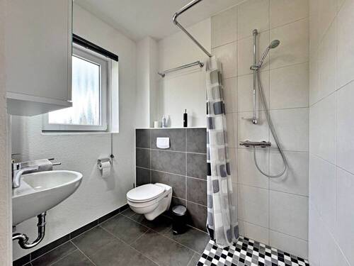 WHG 2: Badezimmer - 