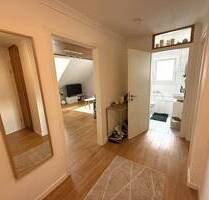 Perfekte Singlewohnung in Buer mit stilvoller Einbauküche | ca. 45 m² gemütliche Dachgeschosswohnung - Gelsenkirchen