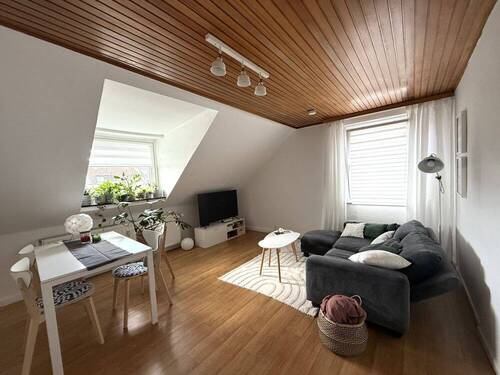 Wohnzimmer - 2 Zimmer Etagenwohnung zur Miete in Gelsenkirchen