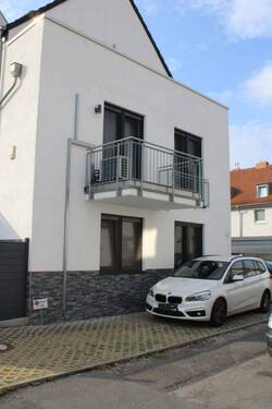 Bild 2 - 4 Zimmer Etagenwohnung zur Miete in Düsseldorf