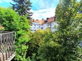 Blick vom Schlafzimmer z. Innenhof - 