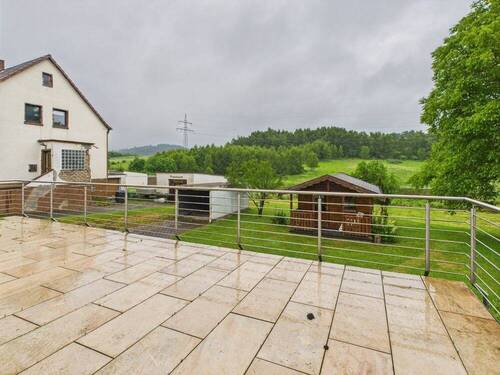 Balkon und Garten EG links - 