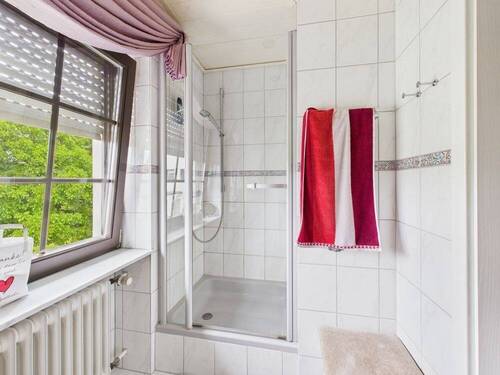 mit Dusche OG links - 