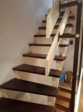 Treppenaufgang zum DG - 