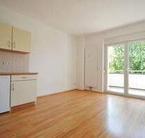 In ruhiger Umgebung wohnen! Mit Einbauküche - ein kleines Paradies sucht Mieter. - Riesa Innenstadt