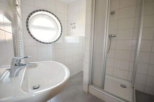 Bad - 2 Zimmer Etagenwohnung in Riesa