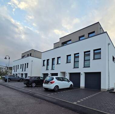 Ansicht Gebäude F u.G (o. Gew.) - Neubau-KFW 40 - Exklusives Wohnen im Stil unserer Zeit im Wohnpark 60plus, Konz - Vorstellung der Wohnung G 1 im Gebäude G - ca. 74 m²