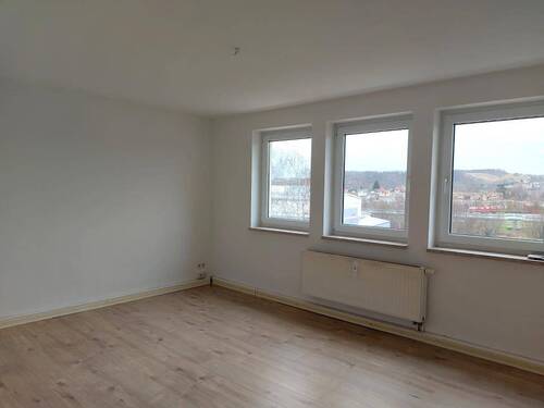 Wohnzimmer - 2 Zimmer Etagenwohnung zur Miete in Gera