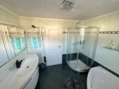 Badezimmer - OG
- 