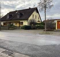 ATTRAKTIVE DOPPELHAUSHÄLFTE IN STEGAURACH MIT GROSSZÜGIGEM GARTEN UND GARAGE