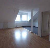 Röpke + Partner Immobilien: Neuwertiges Dachgeschoss für Sportliche! - Pforzheim Innenstadt