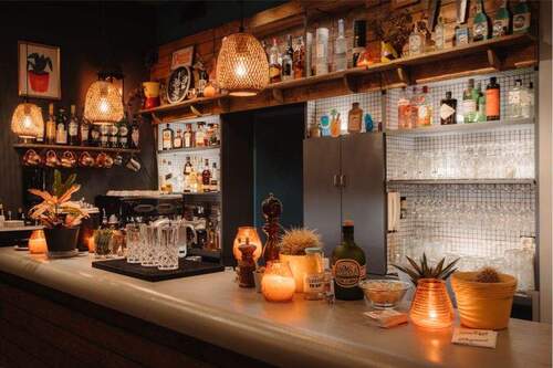 Bar 2 - 
