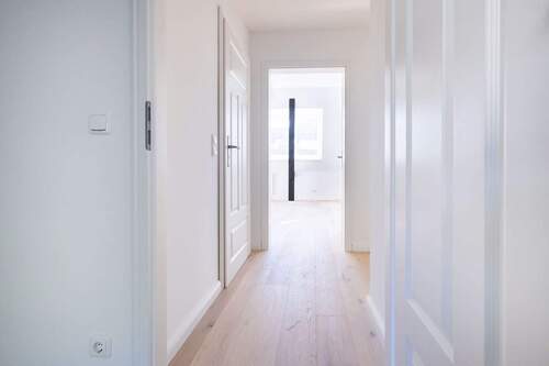 WE8 Blick aus dem hinteren Zimmer - 