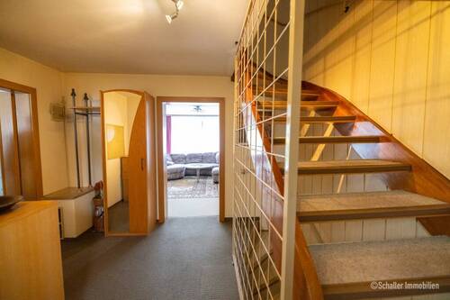 Flur - 5 Zimmer Reihenendhaus in Nürnberg