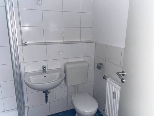 Bad mit Dusche (1) - 