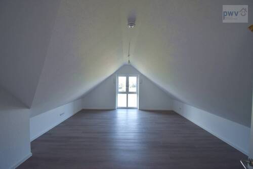 Zimmer 1 - Etagenwohnung mit 95,00 m&sup2; in Aurich zur Miete