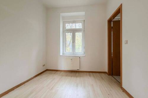 Wohnung EG li SZ - 