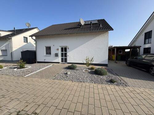Bild 2 - 4 Zimmer Einfamilienhaus zum Kaufen in Lampertheim-Hofheim