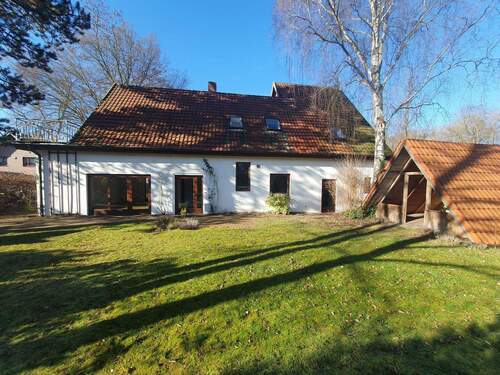 Ansicht Ost - Haus mit Garten und Garage - 2.100,00 EUR Kaltmiete, ca.  210,00 m² Wohnfläche