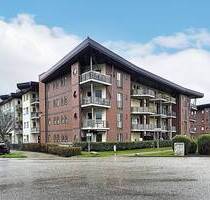 2-Zimmer-Whg. mit zwei Balkonen und Stellplatz. Wohnen in erster Reihe zum Seekanal! - Rostock Hohe Düne