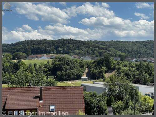 Blick vom Balkon - Etagenwohnung mit 83,40 m&sup2; in Rudersberg zum Kaufen