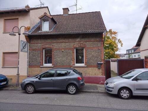 Straßenansicht - 4 Zimmer Doppelhaushälfte zum Kaufen in Mainz-Kostheim