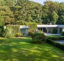 Sehr gepflegter Bungalow mit Einlieger-Wohnung & Pool auf gut eingewachsenem Grundstück in Hahnwald - Köln / Hahnwald