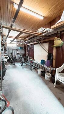 Garage - 
