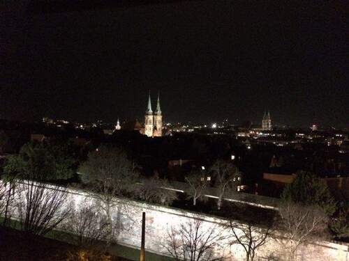 Blick über Nürnberg bei Nacht - 