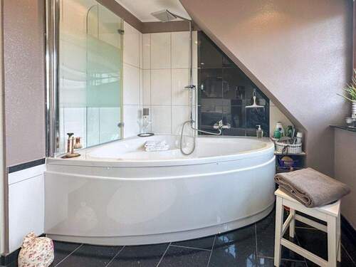 14311 LooseImmo Wannenbad - 