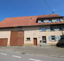 Ländliches Wohnhaus mit Ökonomieteil in Donaueschingen-Heidenhofen - vielseitiges Raumangebot für Wohnen & Nutzungsideen! - Donaueschingen / Heidenhofen
