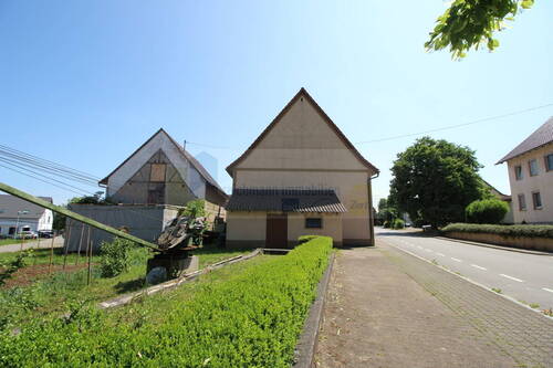 Seitenansicht - 6 Zimmer Einfamilienhaus zum Kaufen in Donaueschingen / Heidenhofen