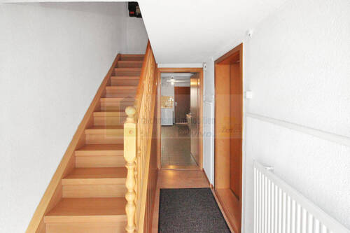 EG - Flur / Diele - 6 Zimmer Einfamilienhaus in Donaueschingen / Heidenhofen